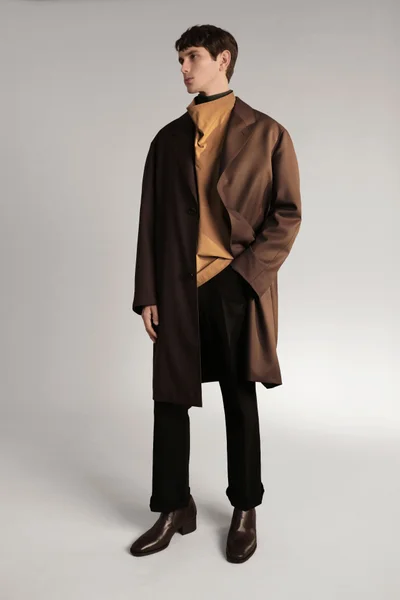 Look 10